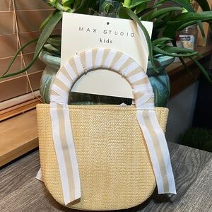 ⚡️5 for $12⚡️Max Studio Kids Beige Straw Tote with White Striped Handles
